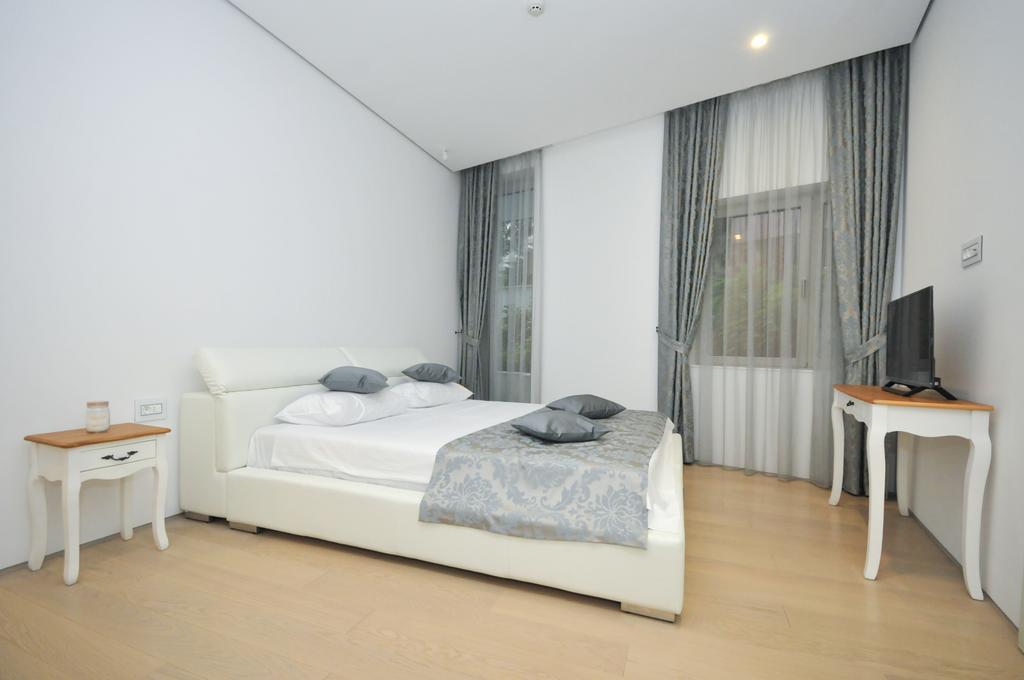 Duklej Apartment Lux Budva Eksteriør billede